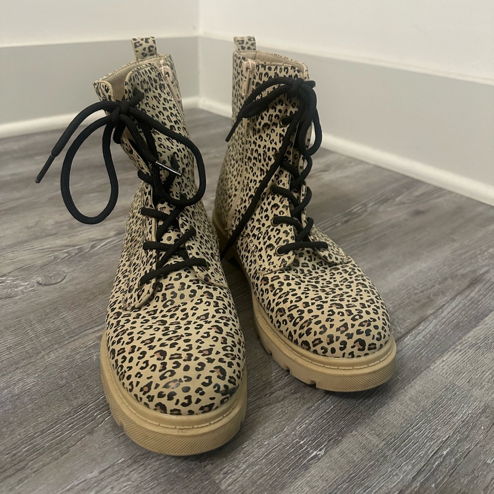 Leopard Print Lace-Up Ankle Boots